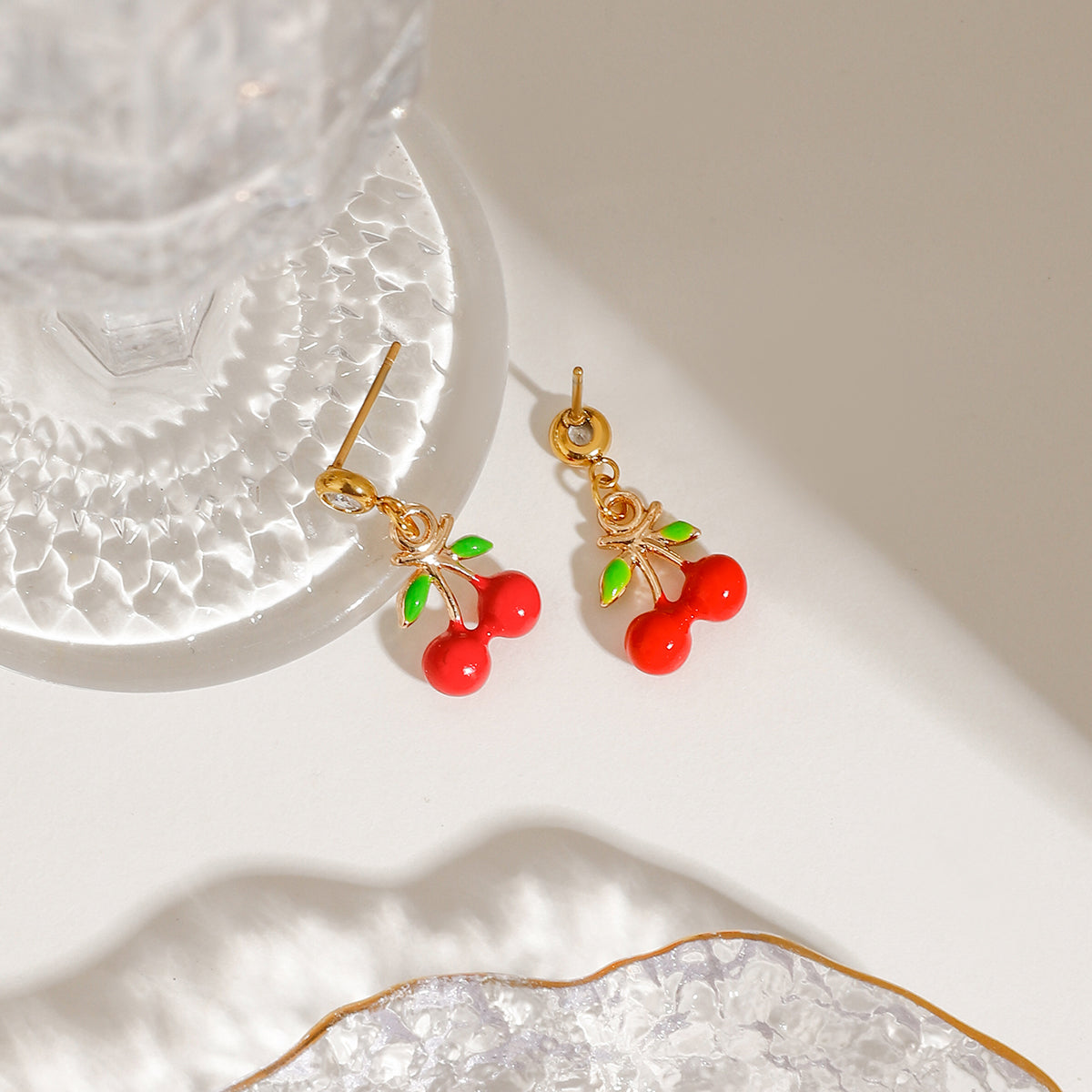 Cherry pedant earring