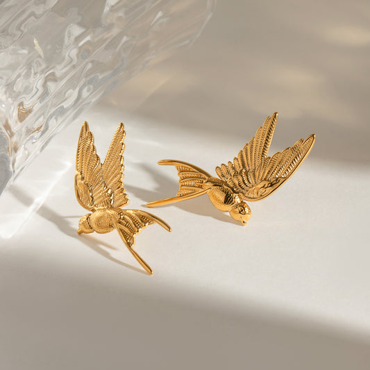 Dove gold earring